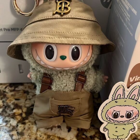 Green grape macaron Labubu - Picture 3 of 6